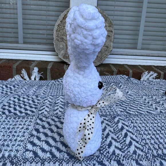Hand Crochet stuffed Peep - Picture 2 of 4